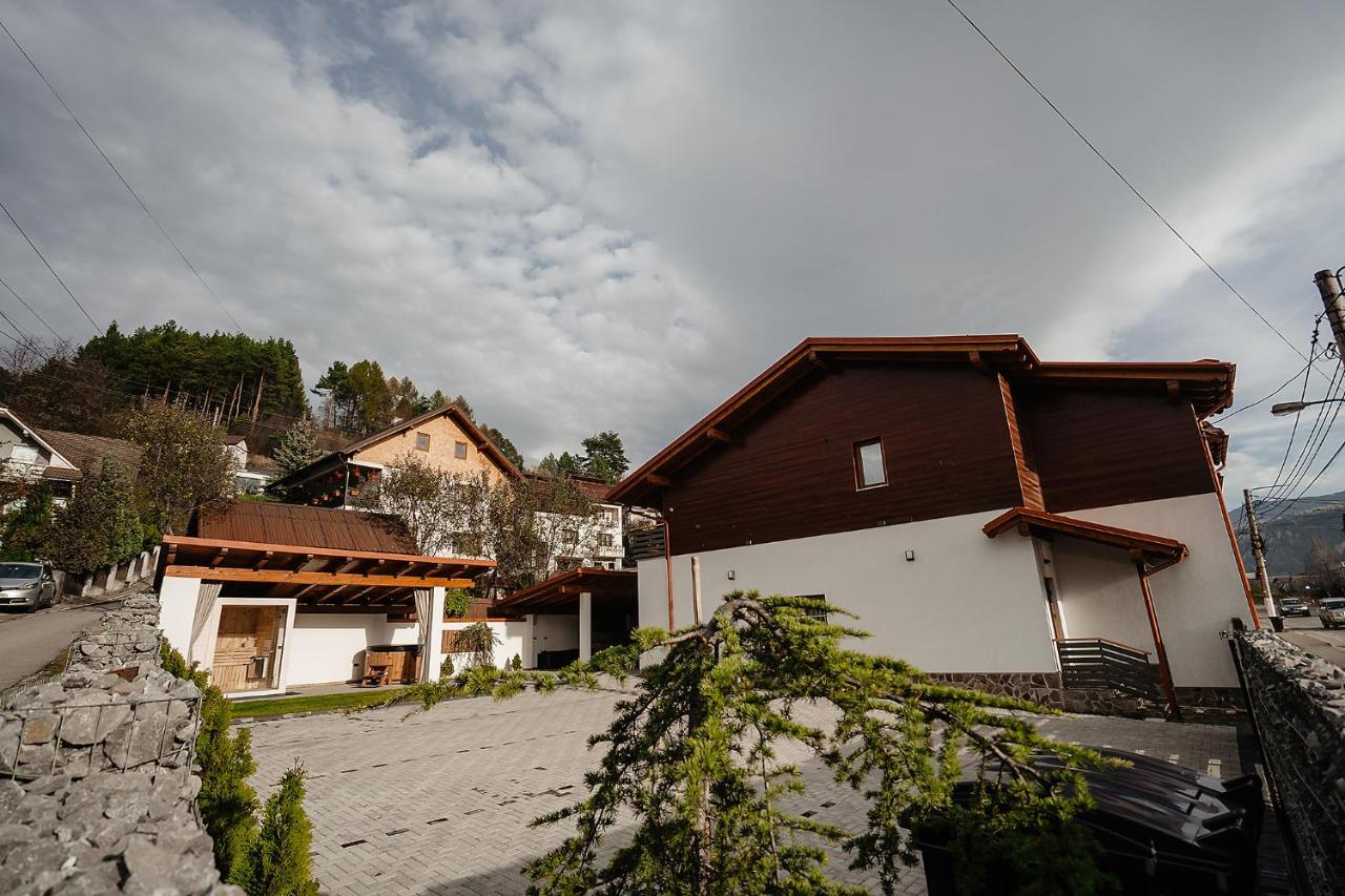 Casa Mecva Hotel Borsa  Exterior photo